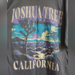Joshua Tree, California Retro-Style T-Shirt, L